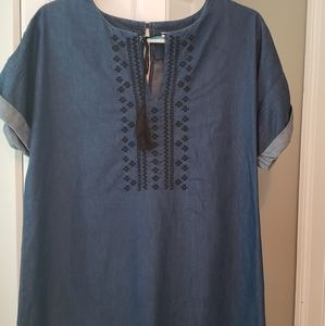 Old Navy Shift Dress ,size LG., EMBROIDERED front